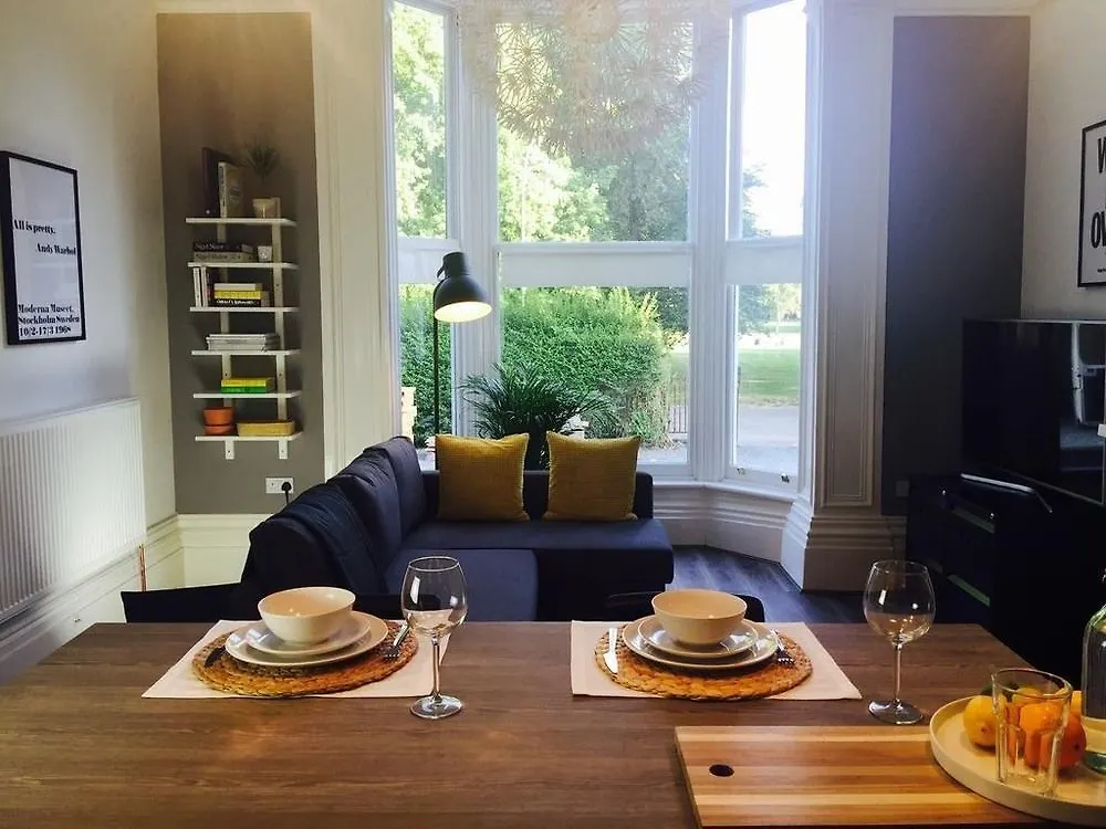 Pearson Park - Ultra Modern 2 Bed Apartment Кингстон-апон-Халл