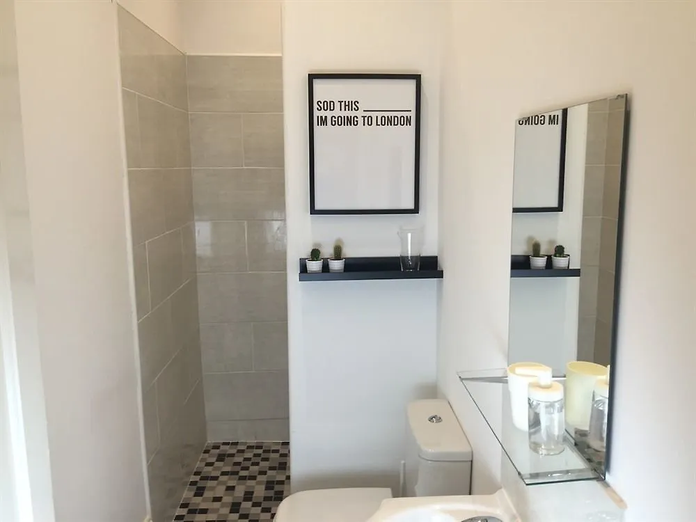 Pearson Park - Ultra Modern 2 Bed Apartment Кингстон-апон-Халл